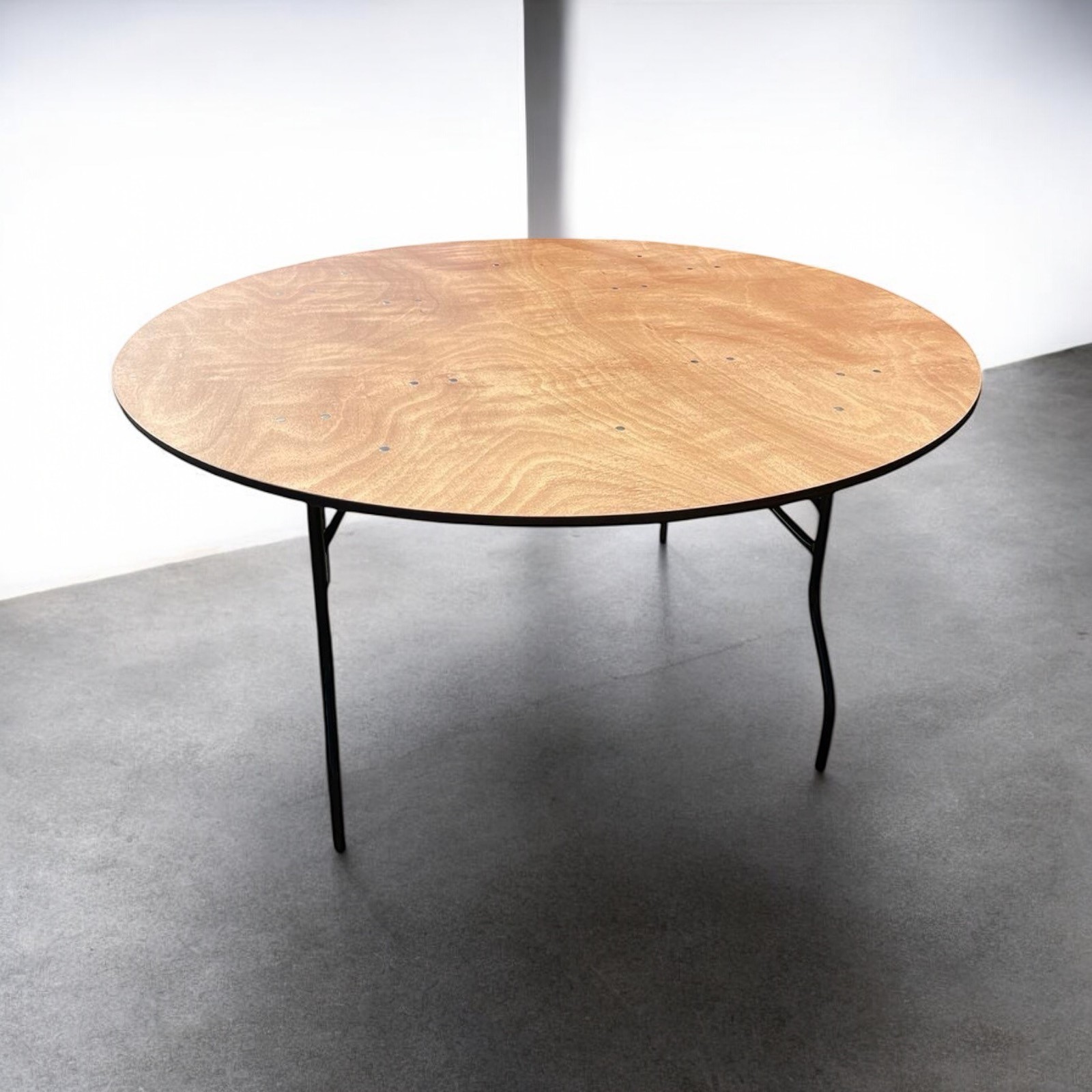 6ft Round Varnished Banquet Table - BE Furniture Sales