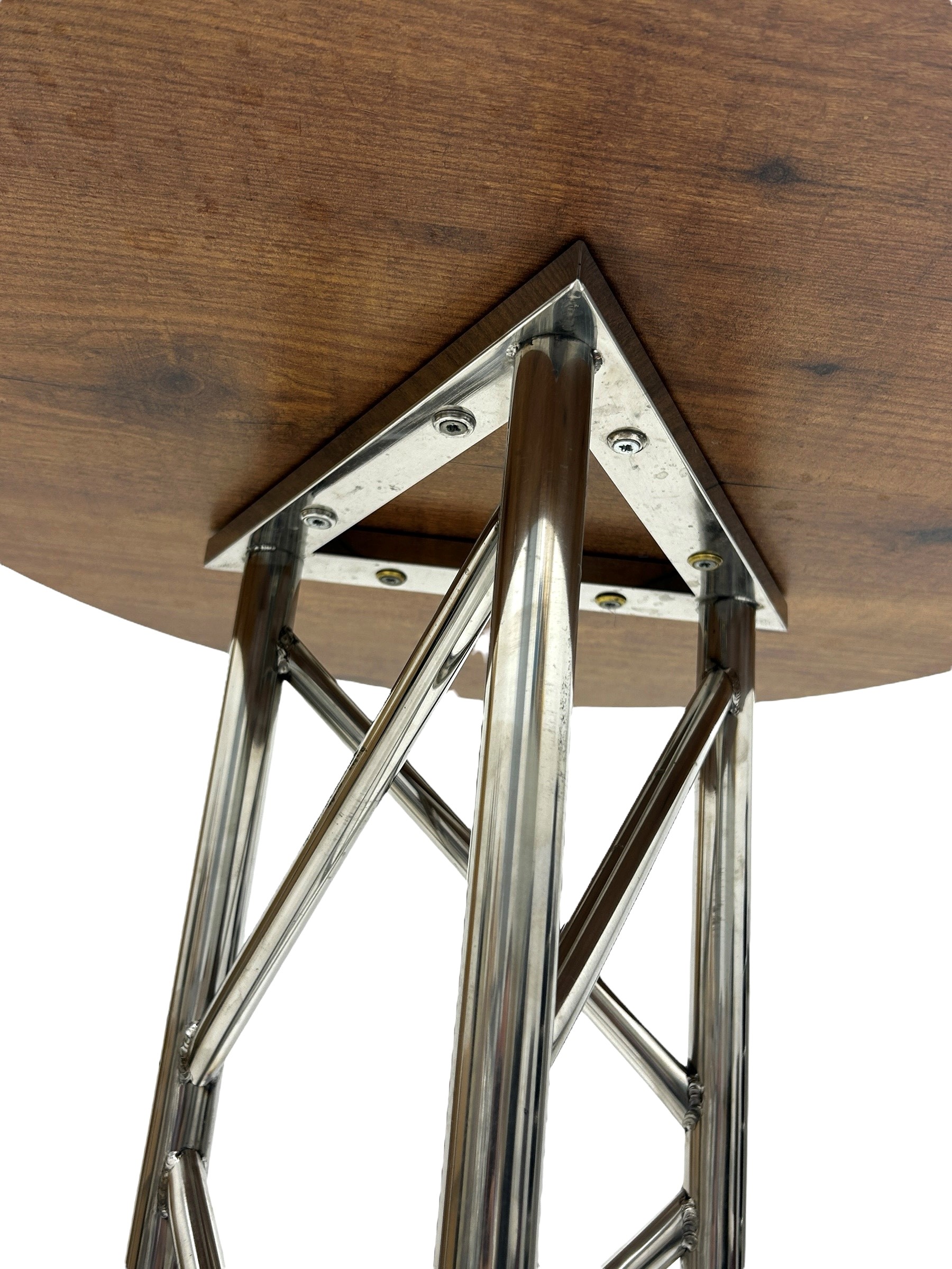 Windsor Poseur Table