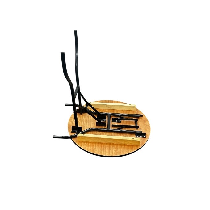 2ft6 Varnished Round Table